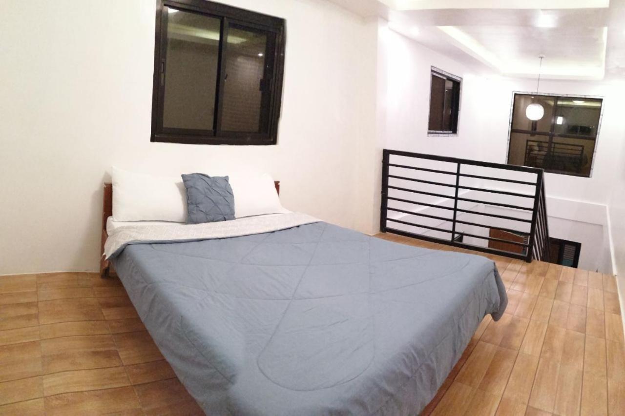 Purple Orchid Bed And Breakfast Tagaytay City Exterior photo