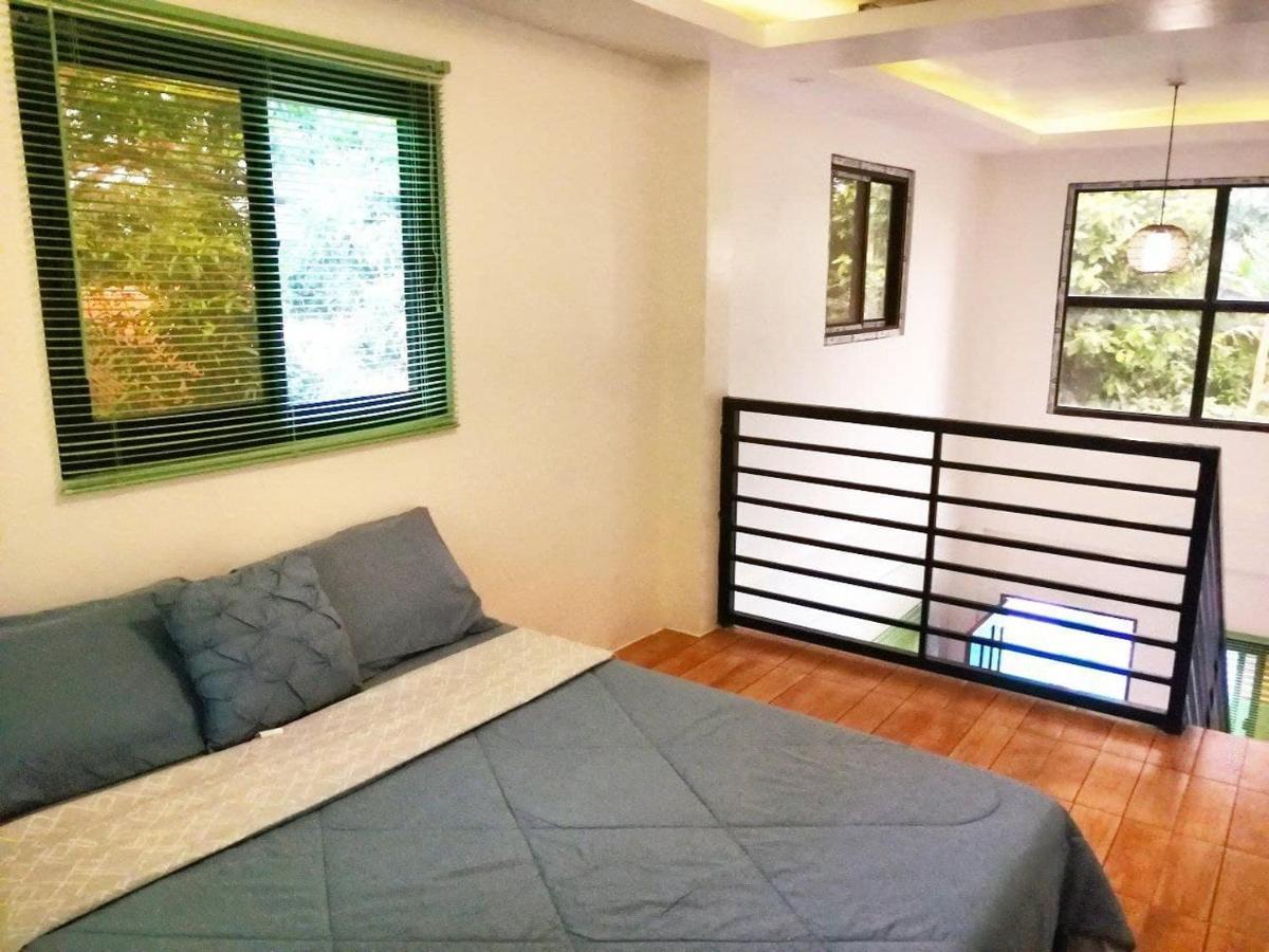 Purple Orchid Bed And Breakfast Tagaytay City Exterior photo